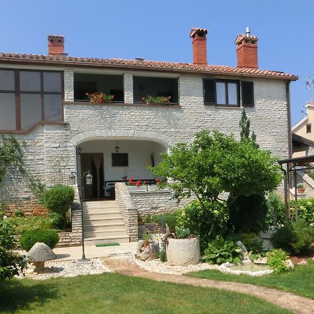 Apartmani Villa Otilija Porec Bagian luar foto