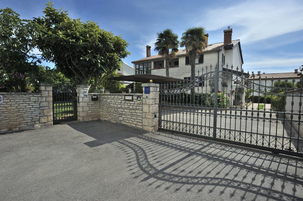 Apartmani Villa Otilija Porec Bagian luar foto