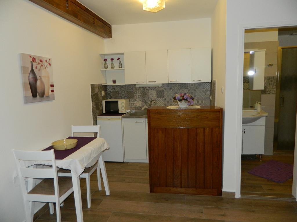 Apartmani Villa Otilija Porec Bagian luar foto