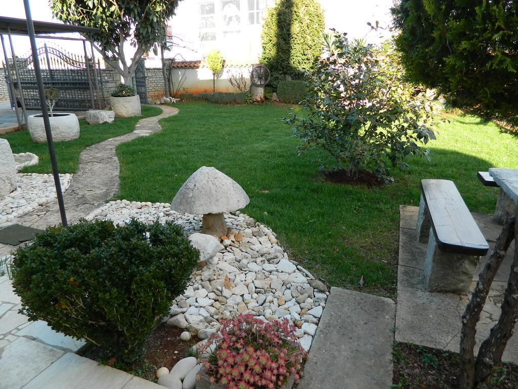 Apartmani Villa Otilija Porec Bagian luar foto