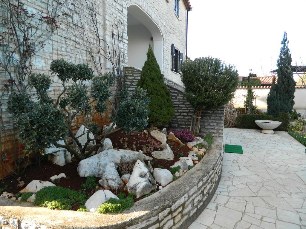Apartmani Villa Otilija Porec Bagian luar foto