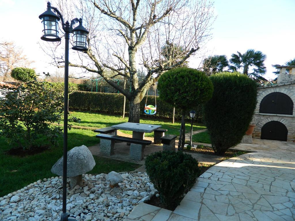 Apartmani Villa Otilija Porec Bagian luar foto